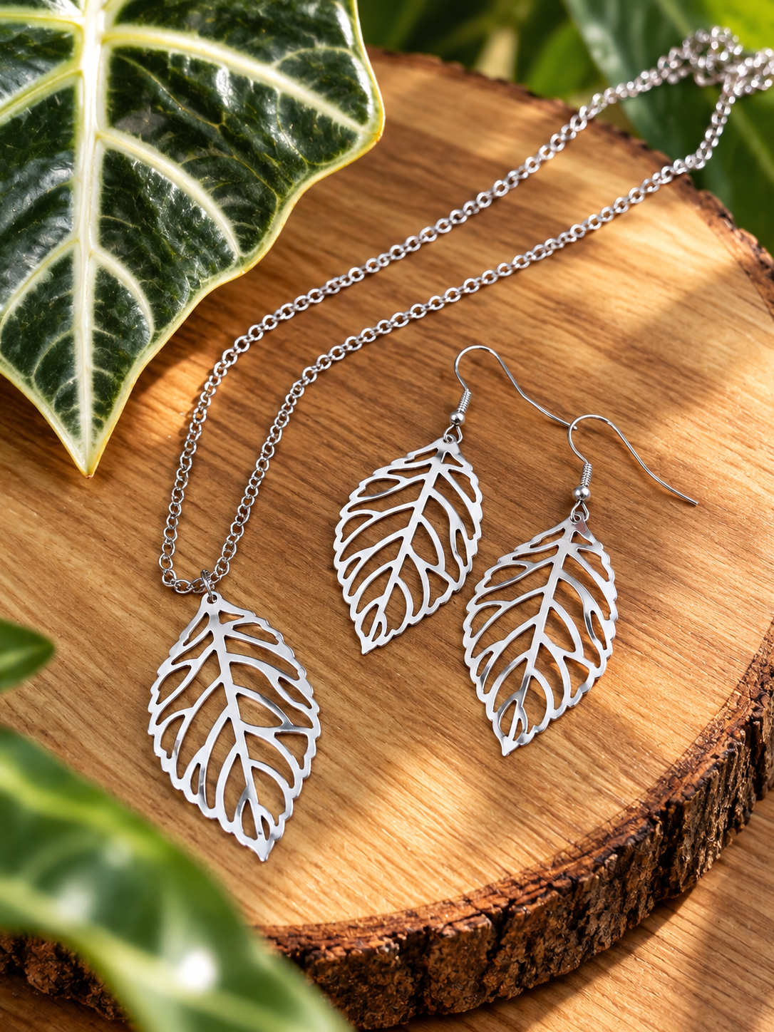 Silver Botanical Leaf set
